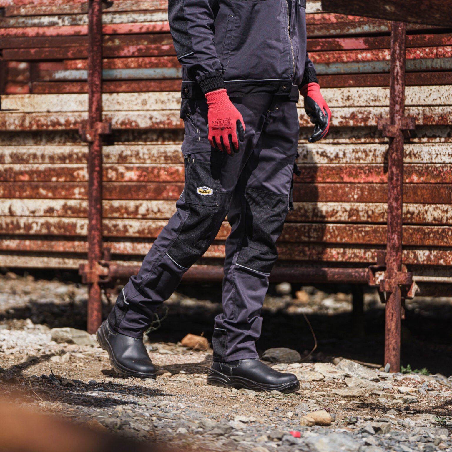 REBEL Men’s Tech Gear Trousers Gun Metal