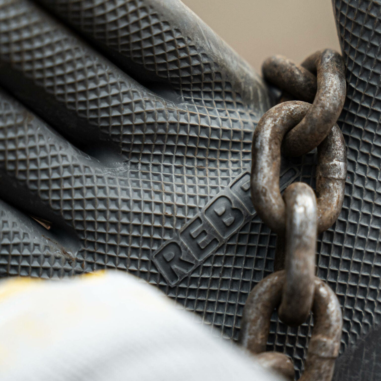REBEL Versa Dura Wrist Length Gloves