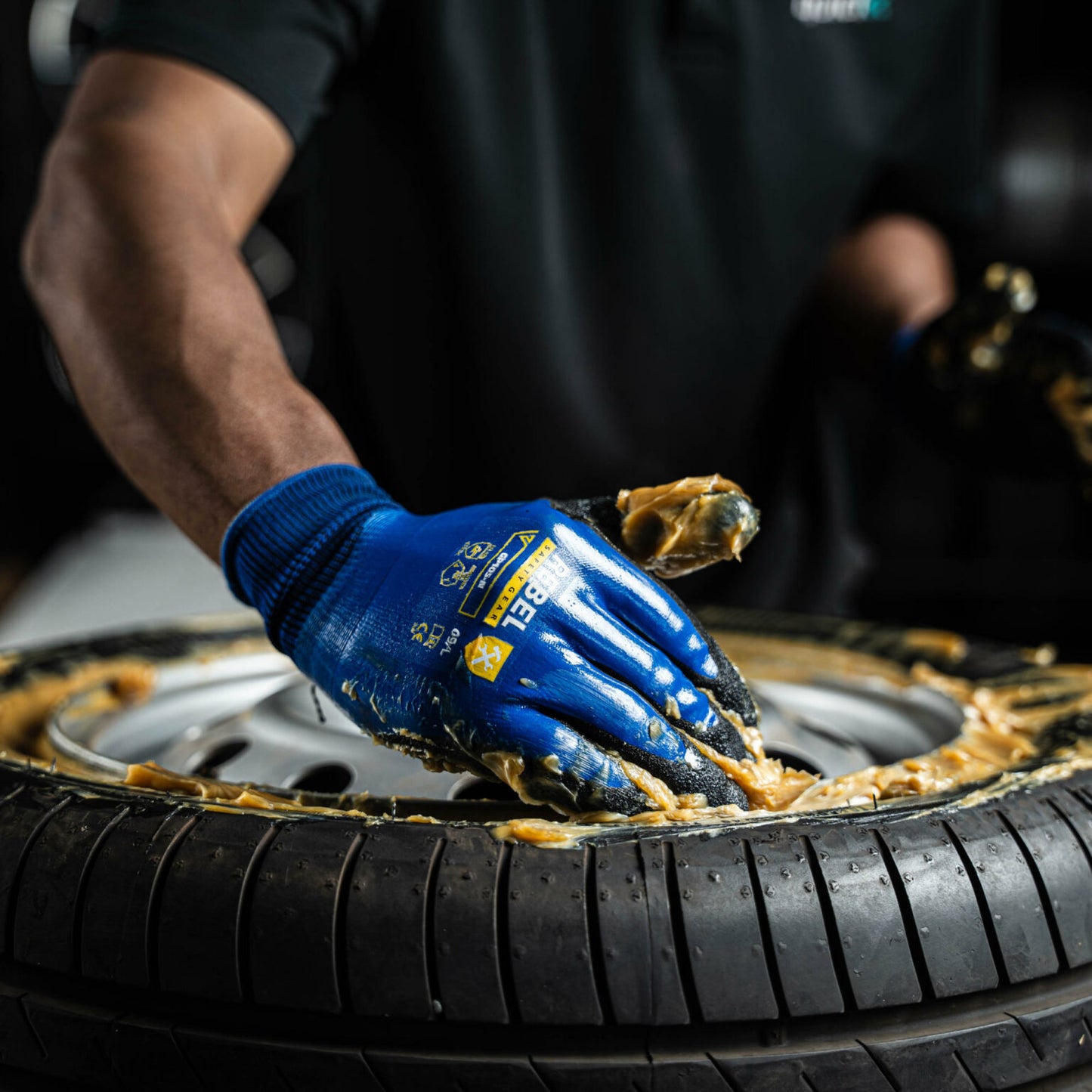REBEL Versa Plus Wrist Length Gloves