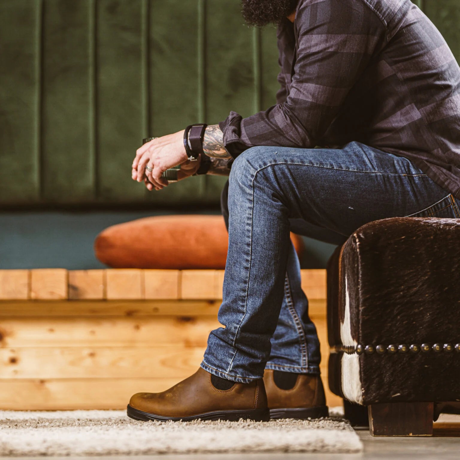 REBEL Urban Retro Classic Chelsea Boot Black